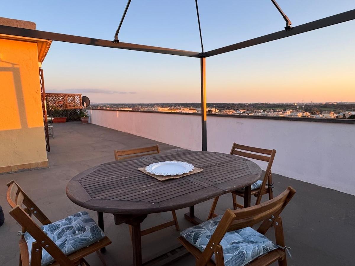 Rooftop Via Appia Nuova, Roma Экстерьер фото